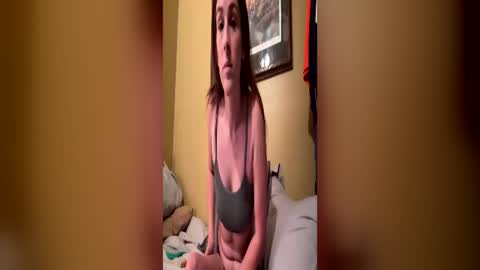 innocentlilsarah online show from June 16, 5:15 pm