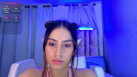 Snapshot of innoocentluna chatting on October 24, 4:09 am Innoocent Luna online show from October 24, 4:09 am