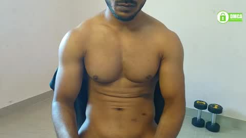 Snapshot of insanestud_miles chatting on December 5, 5:26 am Miles online show from December 5, 5:26 am