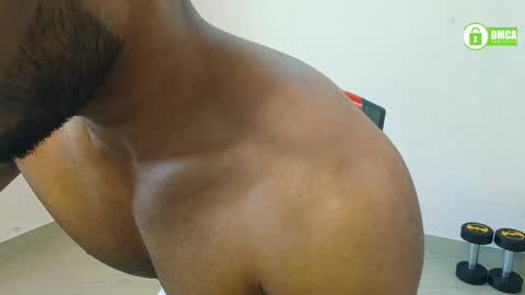 Snapshot of insanestud_miles chatting on December 7, 6:32 am Miles online show from December 7, 6:32 am