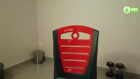 Snapshot of insanestud_miles chatting on January 6, 5:16 pm Miles online show from January 6, 5:16 pm