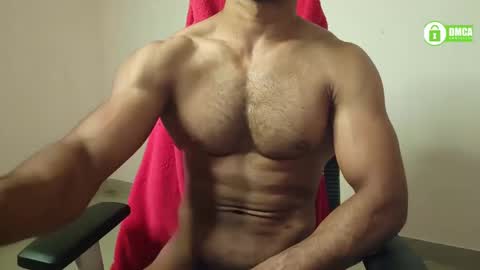 Snapshot of insanestud_miles chatting on January 22, 6:20 pm Miles online show from January 22, 6:20 pm