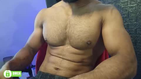 Snapshot of insanestud_miles chatting on November 25, 6:46 am Miles online show from November 25, 6:46 am