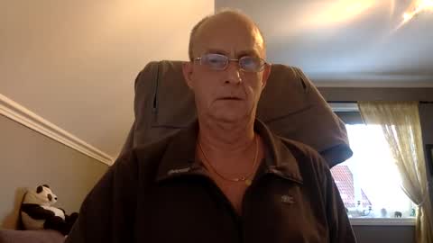 insignia20 online show from January 16, 1:25 pm