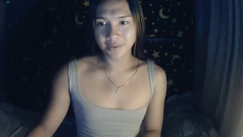 Snapshot of insulting_whoreifica chatting on February 6, 4:31 am MAXINE online show from February 6, 4:31 am