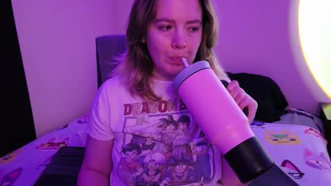 Faye online show from November 25, 2:33 am