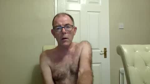 inthemood63 online show from September 12, 2:22 am