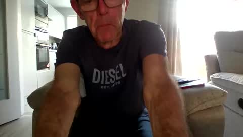inthemood63 online show from May 14, 7:31 pm
