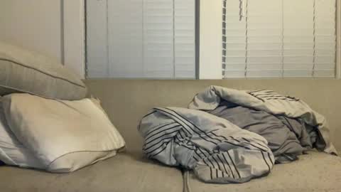 inthenude1 online show from November 16, 2:06 am