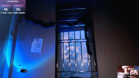 Snapshot of inthewildxxx chatting on March 10, 1:21 pm Cassie online show from March 10, 1:21 pm