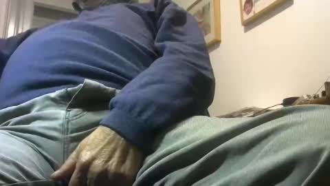 Snapshot of investigator310 chatting on February 20, 10:37 pm investigator310 online show from February 20, 10:37 pm