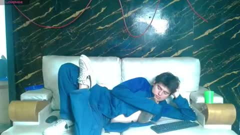 invincible200 online show from November 28, 3:04 pm