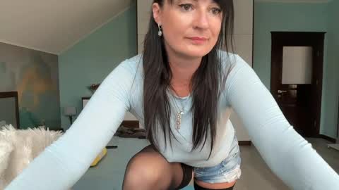 iracherrynow online show from April 30, 8:20 am