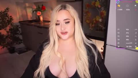 Snapshot of irena_barr18 chatting on November 24, 5:34 pm Irena Barr online show from November 24, 5:34 pm