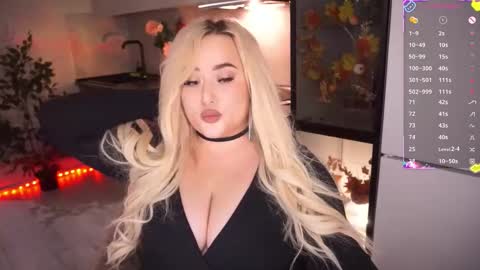 Snapshot of irena_barr18 chatting on November 28, 7:49 pm Irena Barr online show from November 28, 7:49 pm