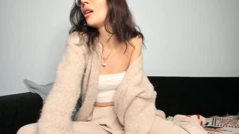 Snapshot of irenehabibi chatting on March 3, 10:52 pm Irene online show from March 3, 10:52 pm