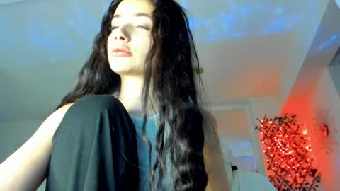 Snapshot of irenevon chatting on December 16, 4:55 am Ir s room online show from December 16, 4:55 am