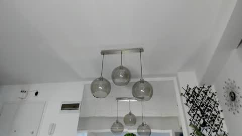 Snapshot of irenevon chatting on October 9, 5:49 am Ir s room online show from October 9, 5:49 am