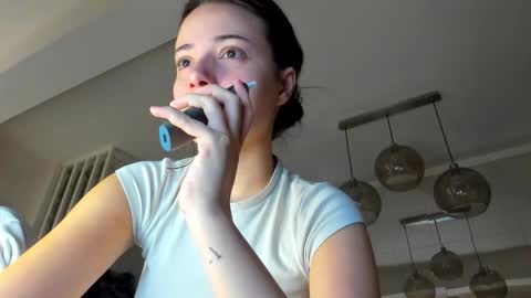 Snapshot of irenevon chatting on November 12, 4:46 am Ir s room online show from November 12, 4:46 am