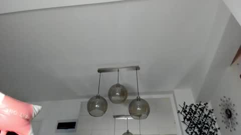 Snapshot of irenevon chatting on November 30, 6:17 am Ir s room online show from November 30, 6:17 am