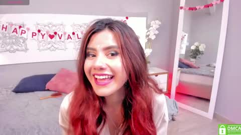 Snapshot of iriis_rosse chatting on February 15, 8:01 pm Iris Rosse online show from February 15, 8:01 pm