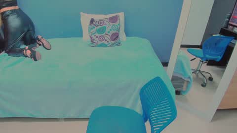 Snapshot of irinastephann chatting on December 16, 3:30 am irina online show from December 16, 3:30 am
