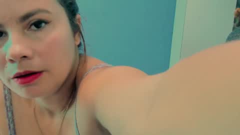 Snapshot of irinastephann chatting on December 22, 2:16 pm irina online show from December 22, 2:16 pm