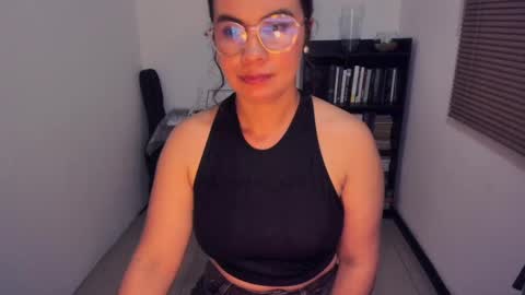 Snapshot of irinastephann chatting on May 28, 2:20 am irina online show from May 28, 2:20 am