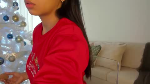 Snapshot of irinatanned chatting on December 4, 12:25 pm IRINA online show from December 4, 12:25 pm