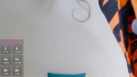 Snapshot of iris_caprice chatting on December 3, 2:41 am Instagram iris caprice online show from December 3, 2:41 am