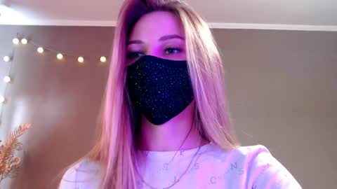 Lily online show from May 2, 2:44 pm