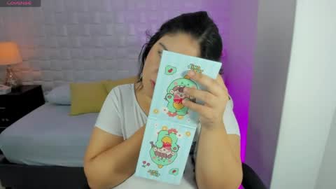 Snapshot of iris_torrez chatting on May 4, 12:23 pm Iris online show from May 4, 12:23 pm