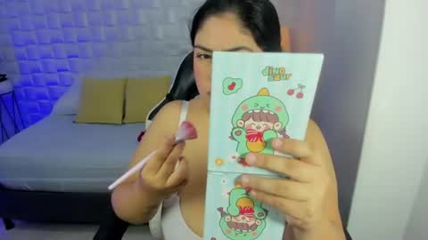 Snapshot of iris_torrez chatting on June 13, 11:52 am Iris online show from June 13, 11:52 am