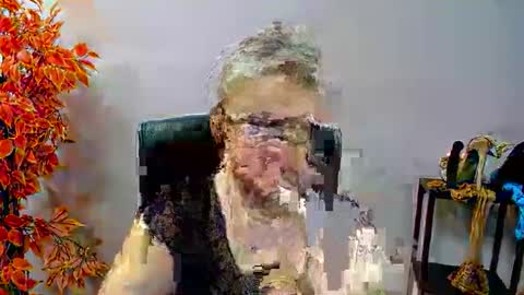 Snapshot of iris_xdesire chatting on October 6, 6:33 am I R I S online show from October 6, 6:33 am