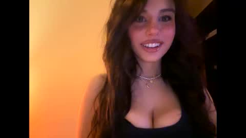 irisbabyyyyyyy online show from May 22, 11:21 pm