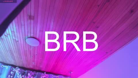 irisbeel online show from May 3, 4:07 am