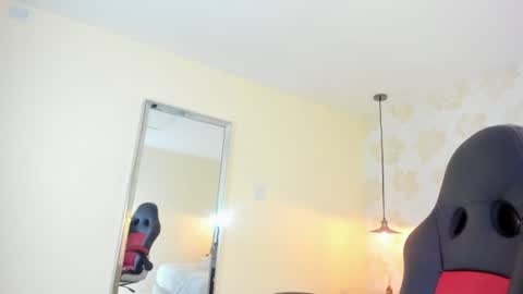 Snapshot of irisclark1 chatting on July 28, 7:39 pm Iris online show from July 28, 7:39 pm