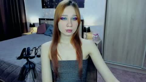 IrisDew online show from July 25, 2:14 pm
