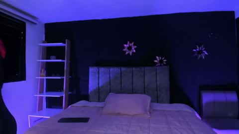 Iris Fyre  online show from May 15, 12:34 pm