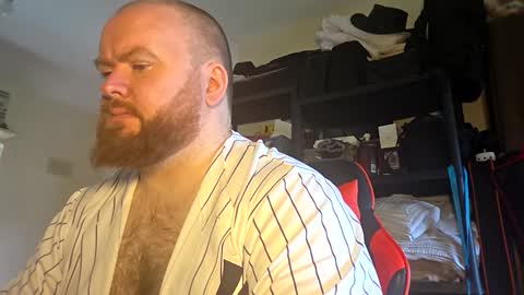 Snapshot of irishdaddy24 chatting on November 9, 9:51 am twitter theirishman205 online show from November 9, 9:51 am