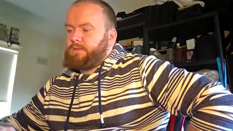 Snapshot of irishdaddy24 chatting on November 22, 1:21 pm twitter theirishman205 online show from November 22, 1:21 pm