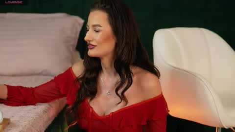 Snapshot of irisnightshade chatting on October 15, 2:11 am Maria online show from October 15, 2:11 am