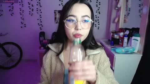 Iris  online show from November 28, 5:10 am