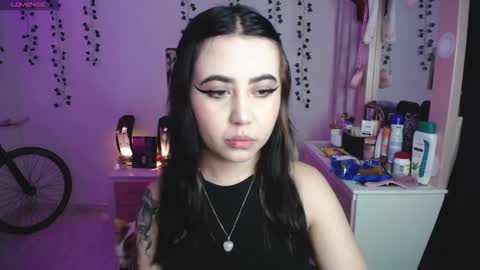 Iris  online show from January 18, 7:34 am