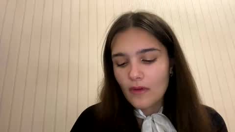 Snapshot of irisss31 chatting on December 7, 8:05 pm irisss31 online show from December 7, 8:05 pm