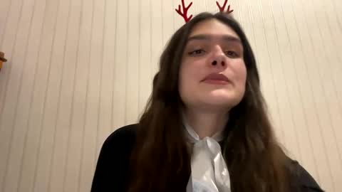 Snapshot of irisss31 chatting on December 8, 5:01 pm irisss31 online show from December 8, 5:01 pm