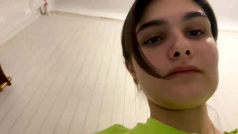 Snapshot of irisss31 chatting on December 17, 4:43 pm irisss31 online show from December 17, 4:43 pm