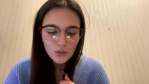 Snapshot of irisss31 chatting on January 4, 7:44 pm irisss31 online show from January 4, 7:44 pm