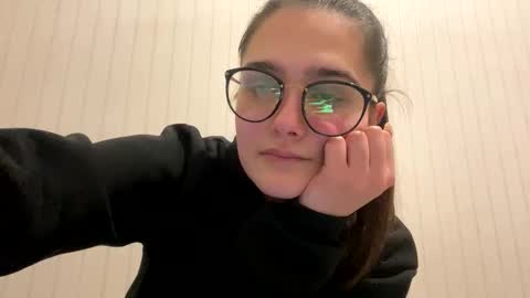 Snapshot of irisss31 chatting on February 7, 7:38 pm irisss31 online show from February 7, 7:38 pm