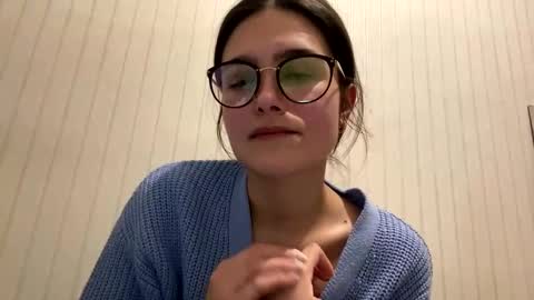 Snapshot of irisss31 chatting on March 10, 7:29 pm irisss31 online show from March 10, 7:29 pm